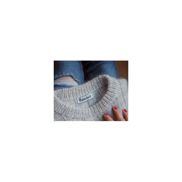 PETITE KNIT tag / nakkemerke